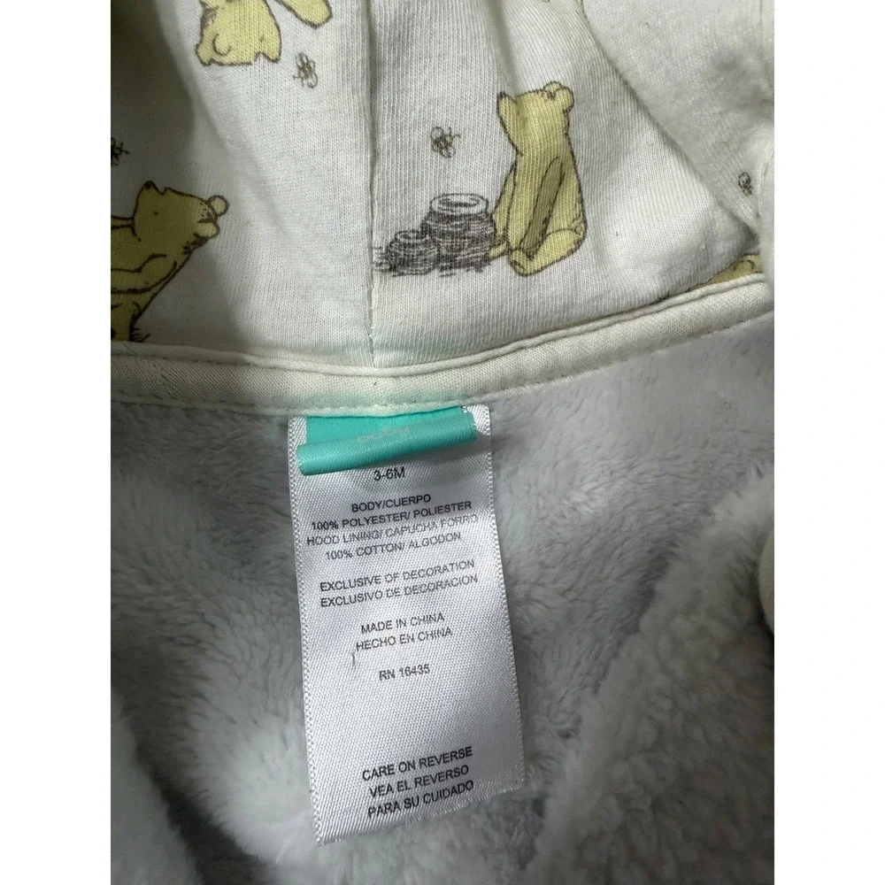 Disney Baby | Winnie the Pooh Plush Hooded Robe | 3-6M || Cream|
